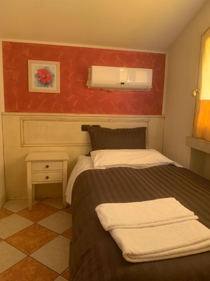 Hotel Due Colonne سان بونيفاتشيو المظهر الخارجي الصورة