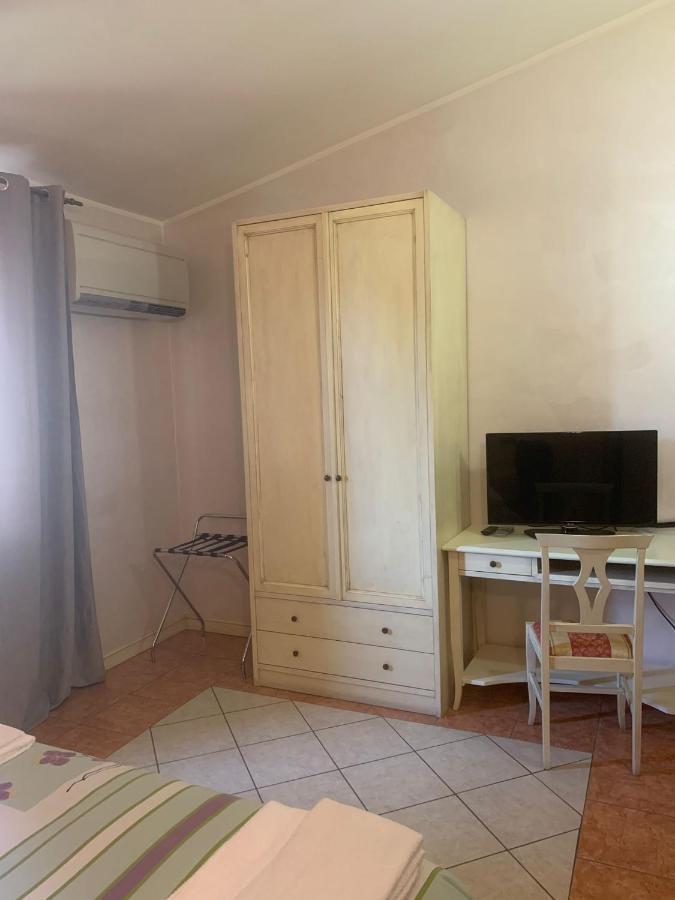 Hotel Due Colonne سان بونيفاتشيو المظهر الخارجي الصورة
