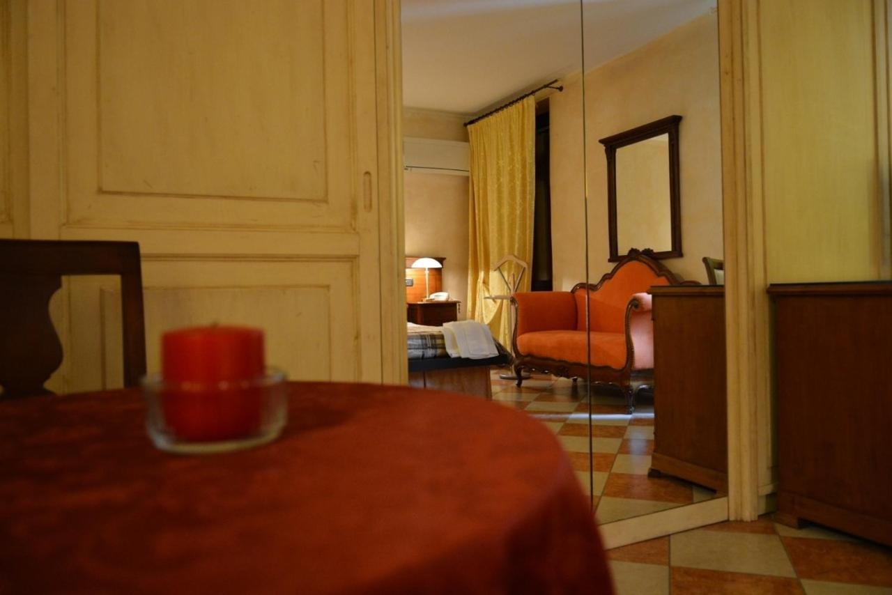 Hotel Due Colonne سان بونيفاتشيو الغرفة الصورة